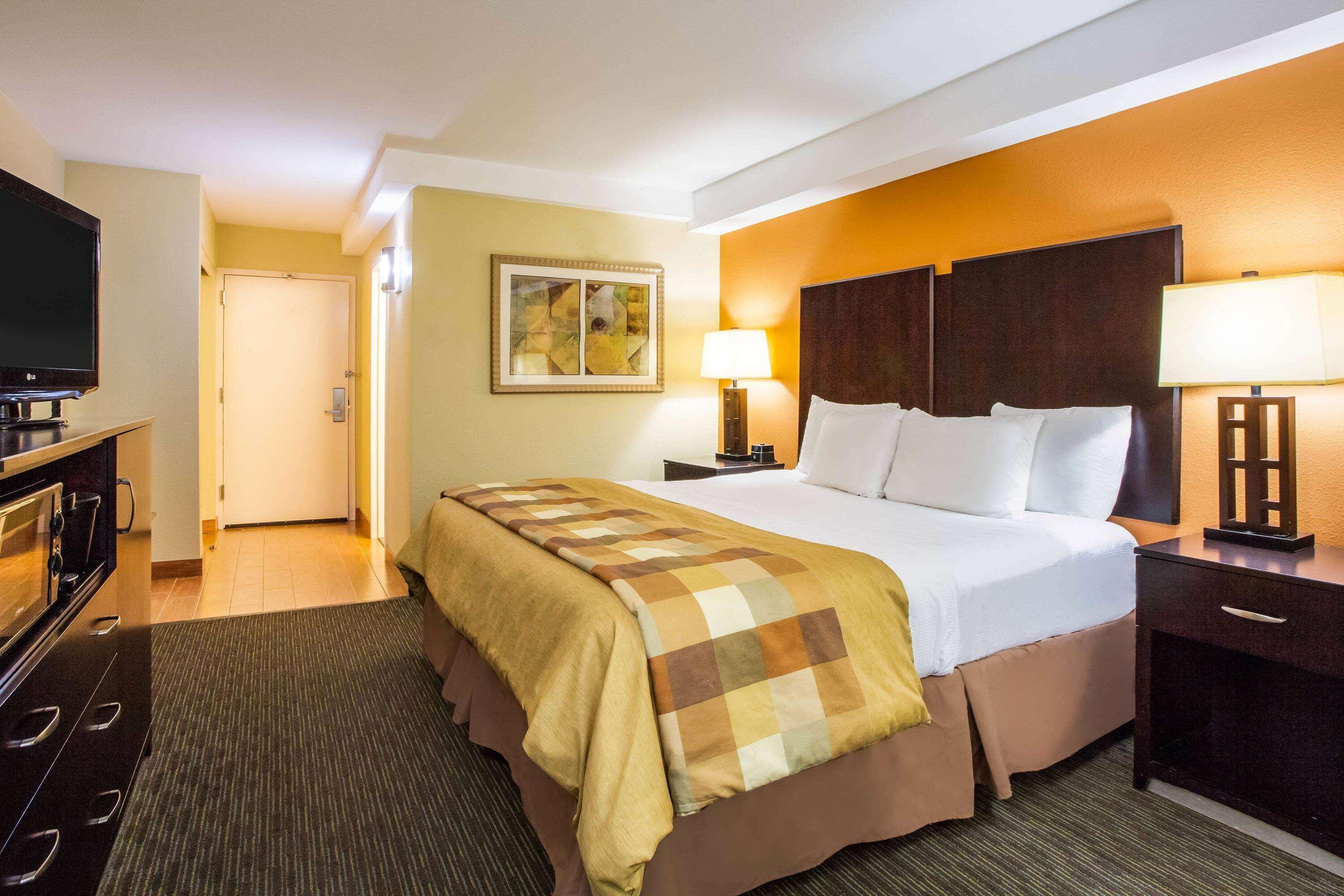 Mainstay Suites Conover-Hickory Exteriör bild