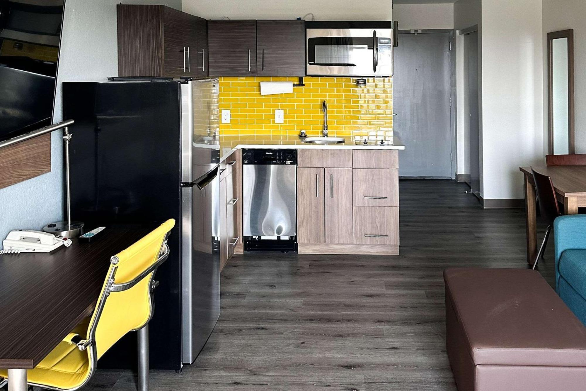 Mainstay Suites Conover-Hickory Exteriör bild
