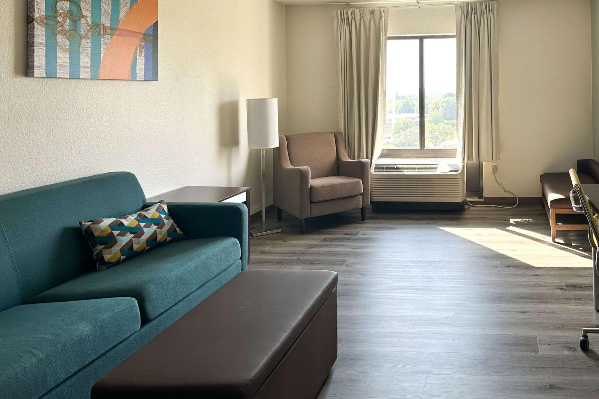 Mainstay Suites Conover-Hickory Exteriör bild